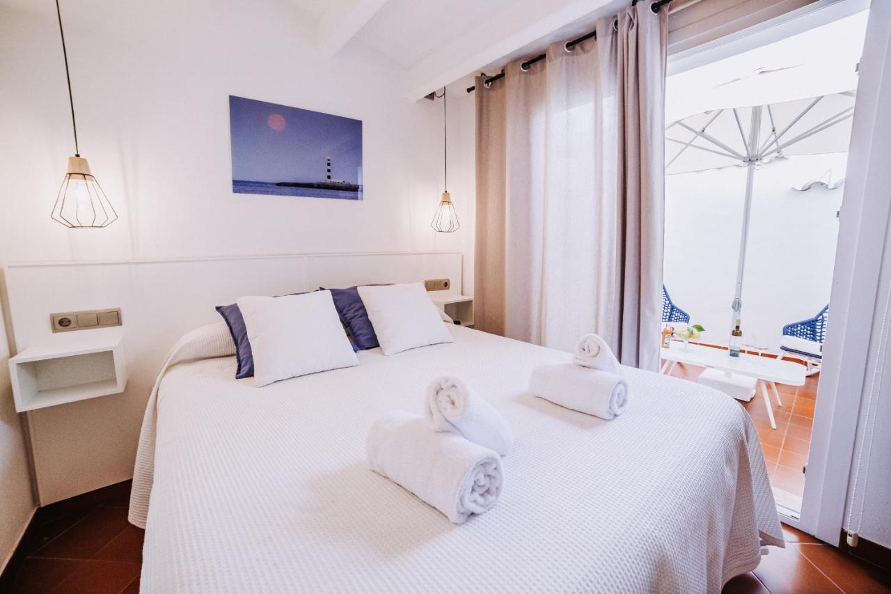 Petit Hotel 5 Fars (Adults Only) Сьюдадела Экстерьер фото
